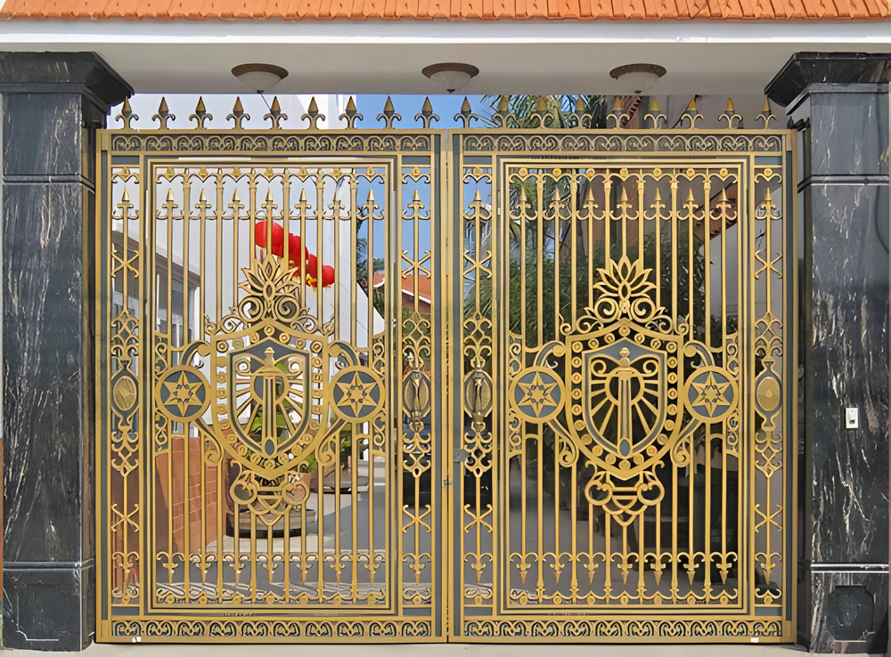 Mẫu cổng biệt thự Kiếm Và Khiên