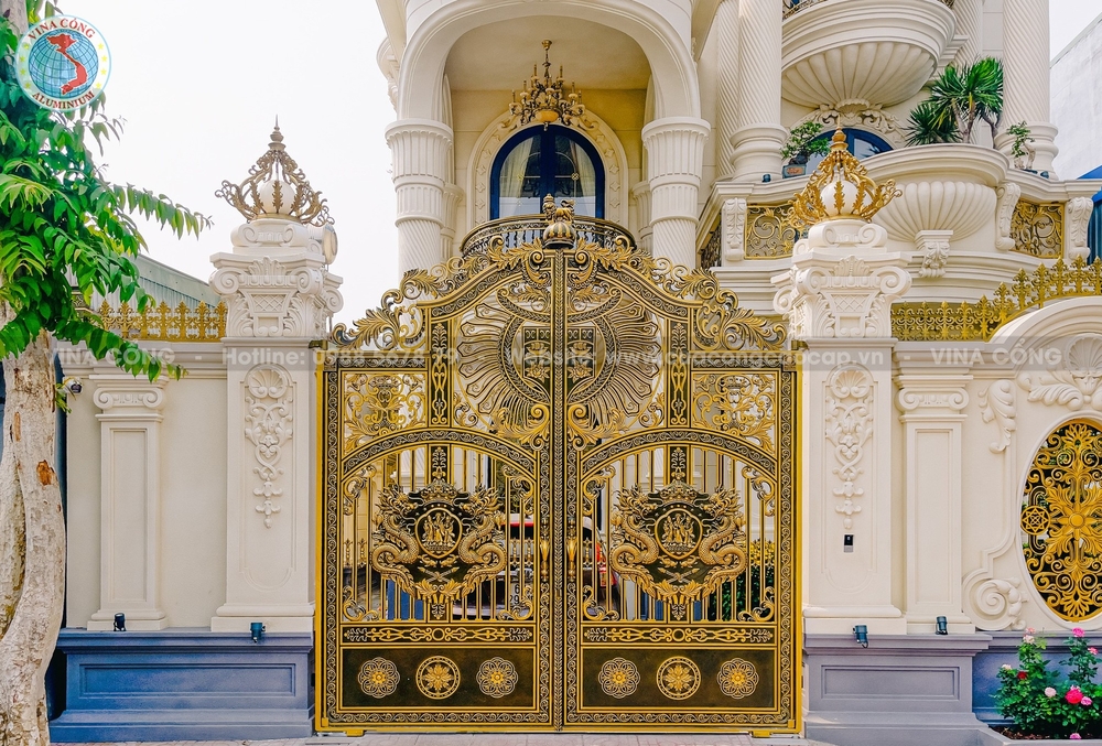 Cổng nhôm đúc Song Long Hội Tụ