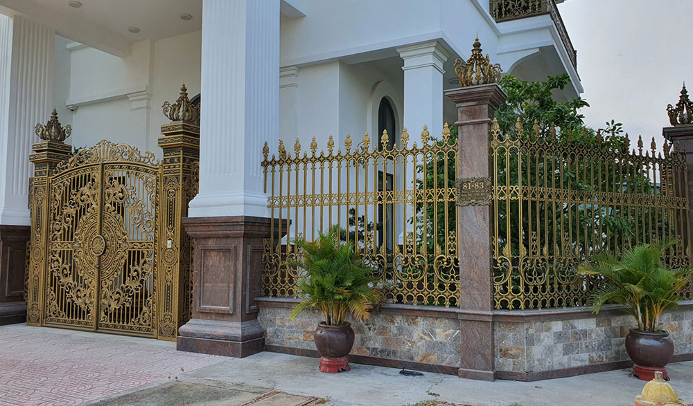 Cổng nhôm đúc đẹp tại tỉnh Bình Phước