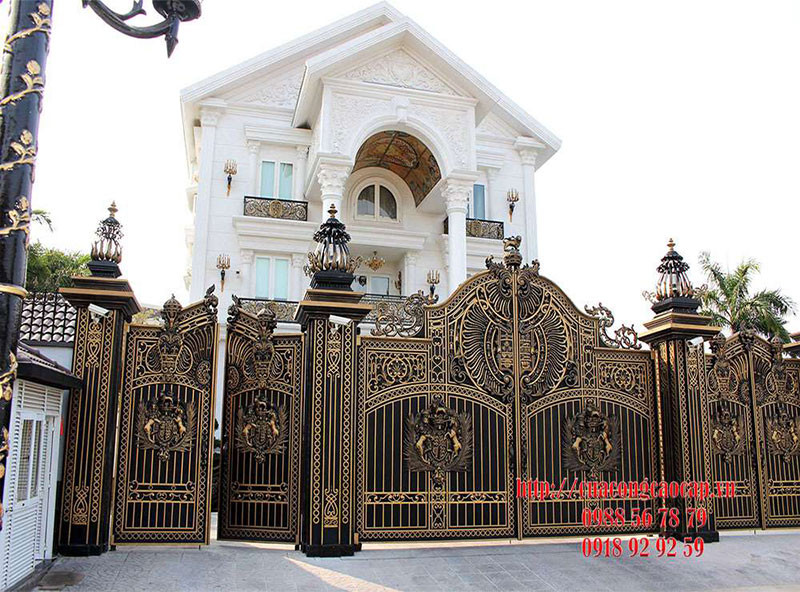 Công trình cổng nhôm đúc tại Ninh Thuận 01