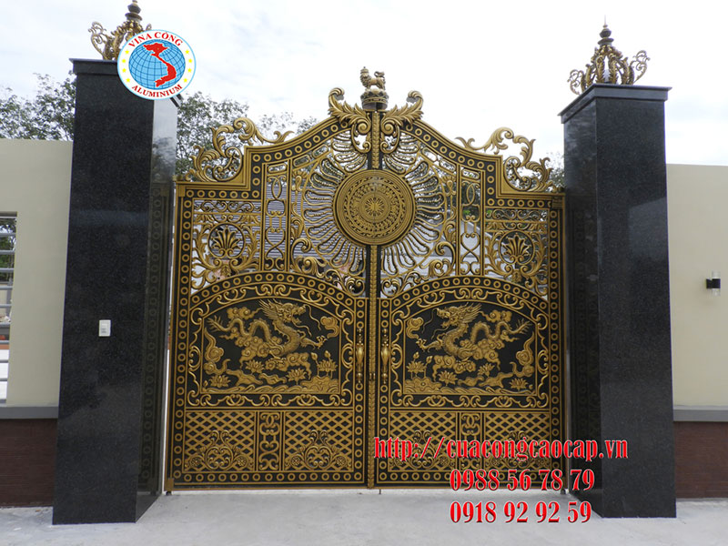 Mẩu 04 cổng nhôm đúc cao cấp nên sử dụng tại Quảng Bình