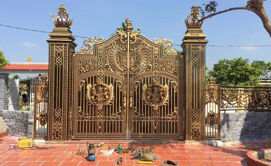 Cổng nhôm đúc biệt thự đep tại Vĩnh Phúc
