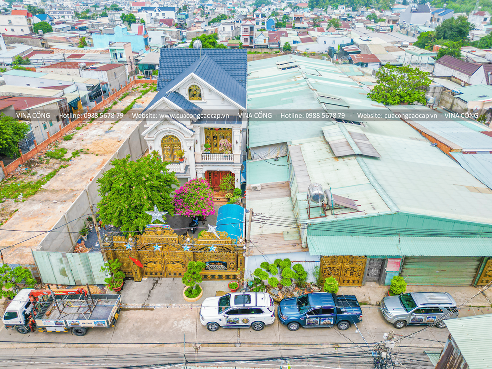 Xưởng Sản Xuất & Văn Phòng Công Ty Vina Cổng